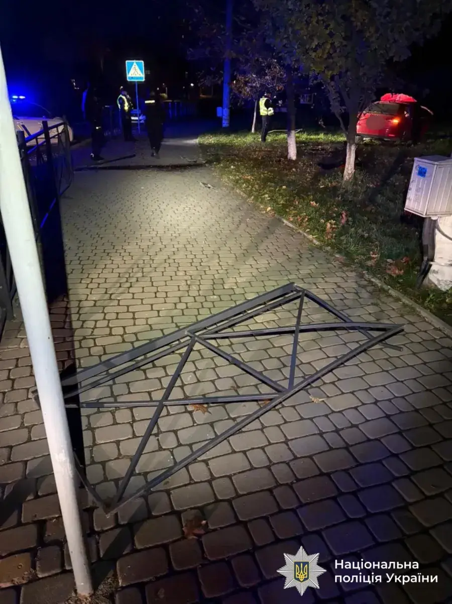 Поліція затримала п’яного водія з Калущини, який спричинив ДТП у Франківську Поліція затримала п’яного водія з Калущини, який спричинив ДТП у Франківську