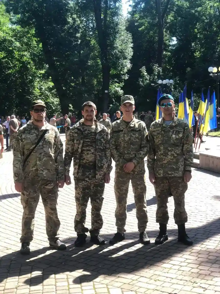 «Після війни треба зняти броню воїна — як бинт з рани»: історія ветерана і психолога Ігоря Вовчука «Після війни треба зняти броню воїна — як бинт з рани»: історія ветерана і психолога Ігоря Вовчука