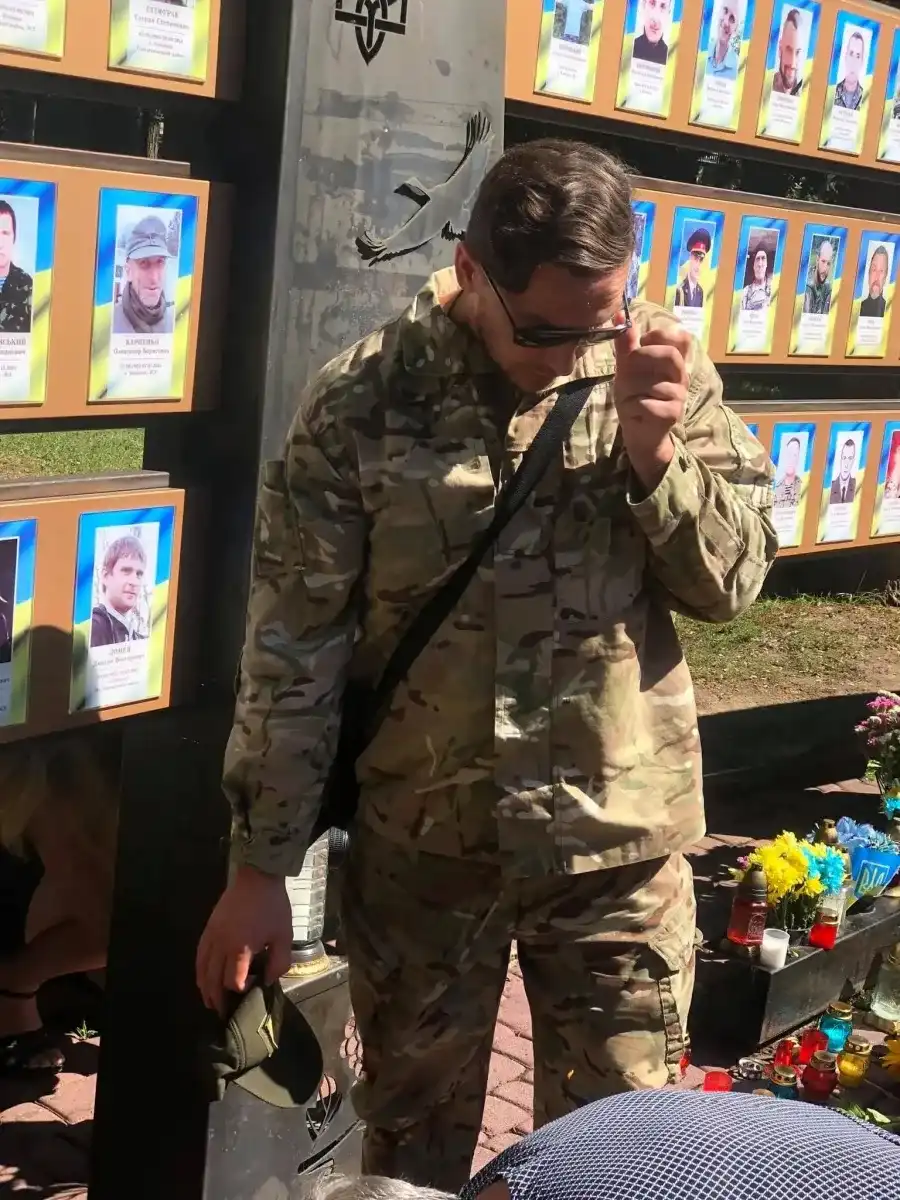 «Після війни треба зняти броню воїна — як бинт з рани»: історія ветерана і психолога Ігоря Вовчука «Після війни треба зняти броню воїна — як бинт з рани»: історія ветерана і психолога Ігоря Вовчука