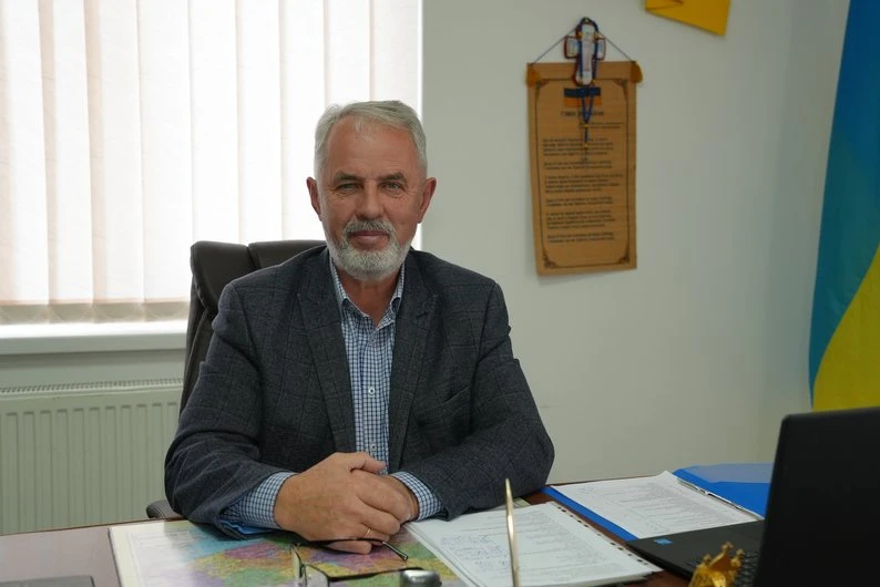 “Затягуємо ремінь”: чому у сільських та селищних радах Прикарпаття бракує кадрів