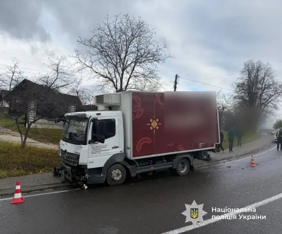 На Івано-Франківщині у ДТП постраждала пасажирка мікроавтобуса