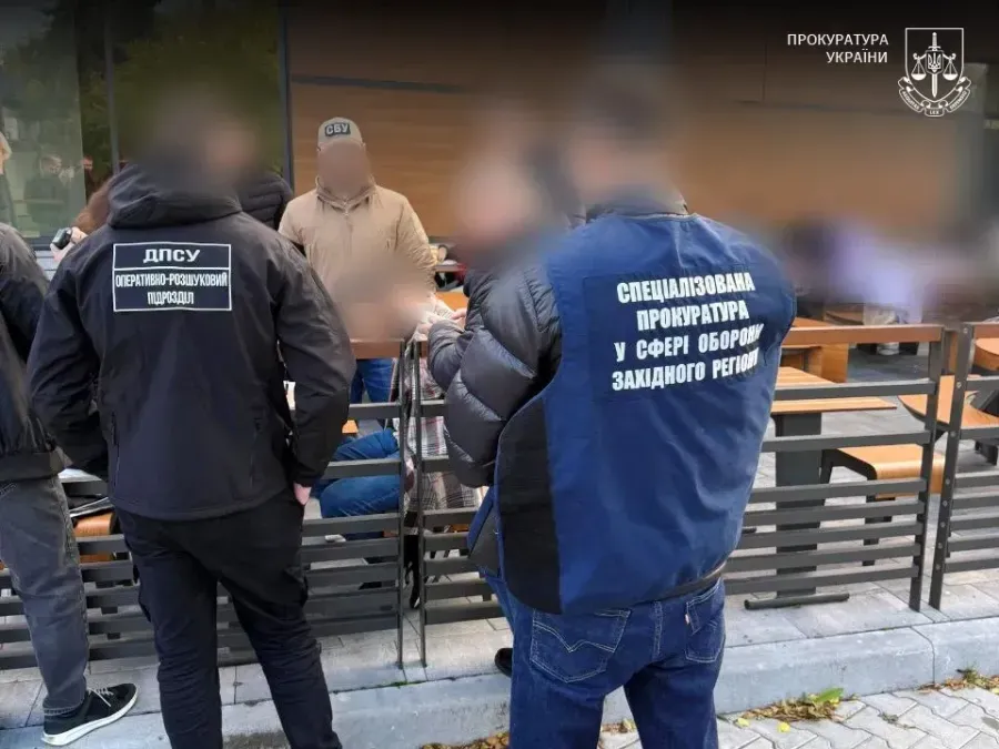 Підполковника Міноборони підозрюють у незаконному переправленні чоловіків призовного віку за кордон