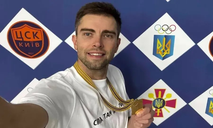 Франківець Роман Лесів здобув чотири медалі на чемпіонаті України з плавання