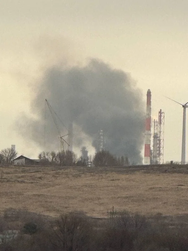 СБУ завдала удару по російському НПЗ в Орську на відстані 1400 км