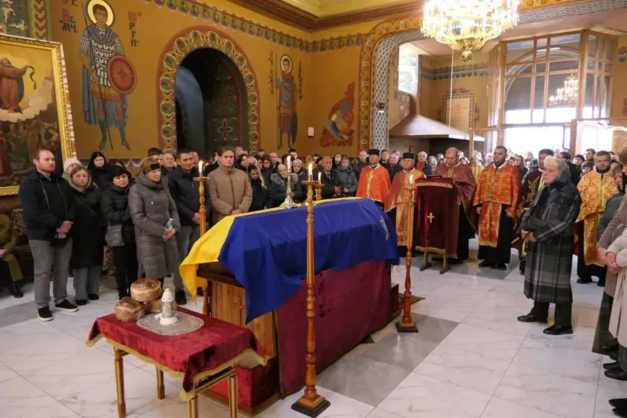 У Калуші попрощалися з полеглим героєм Сергієм Дранутою