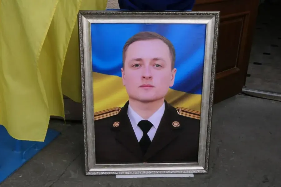 У Калуші попрощалися з полеглим героєм Сергієм Дранутою
