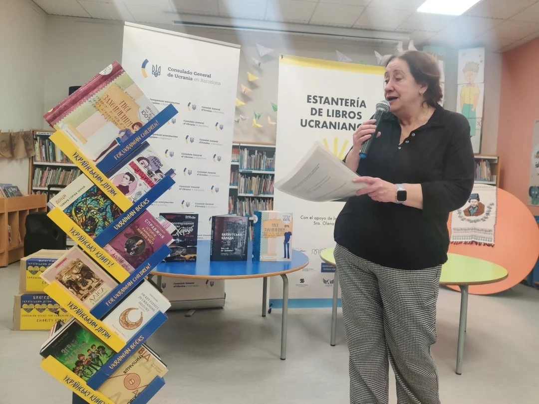 В Іспанії відкрили “Українську книжкову поличку” для підтримки культури та мовної спадщини