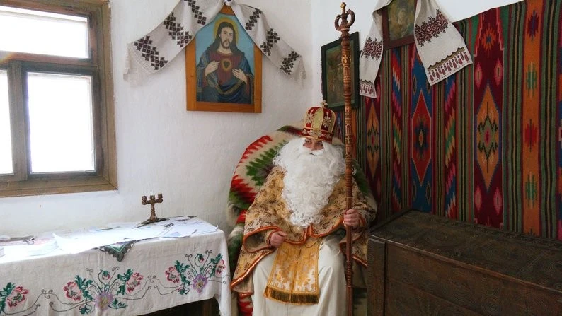 Олег Ущенко презентував книгу про Різдво: спогади дитинства і традиції Галичини