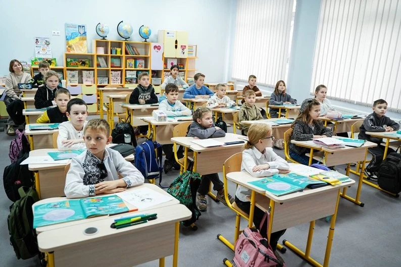 Відновлення ліцею в Плоскому: символ відродження Київщини після війни