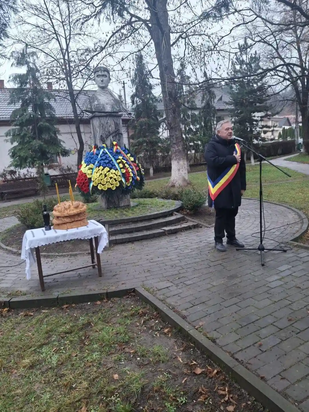 У Гура-Гуморулуй вшанували Ольгу Кобилянську у день її 162-річчя