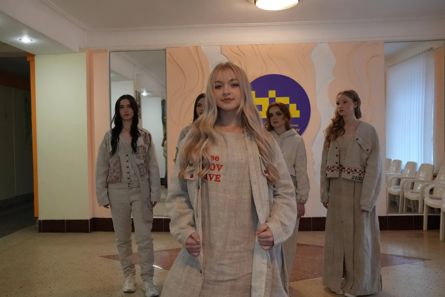 З подіумів Європи до майстерень під обстрілами: як сумські студенти говорять про війну мовою моди