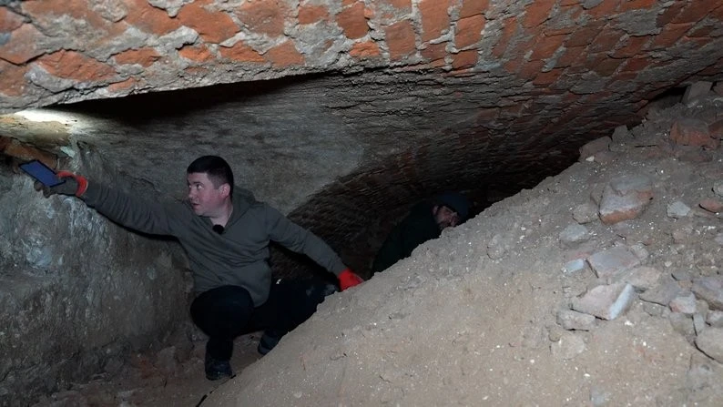 Під храмом у Франківську відкривають забуті рівні: крипти Вірменської церкви досі приховують загадки