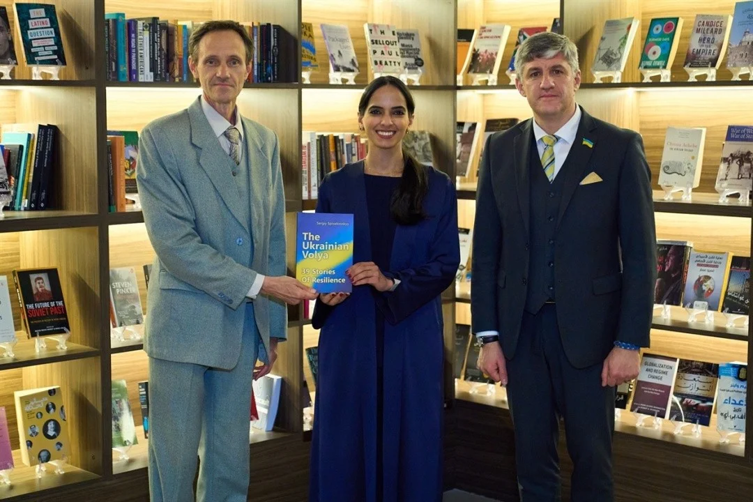 В ОАЕ представили англомовну книгу про героїзм українців
