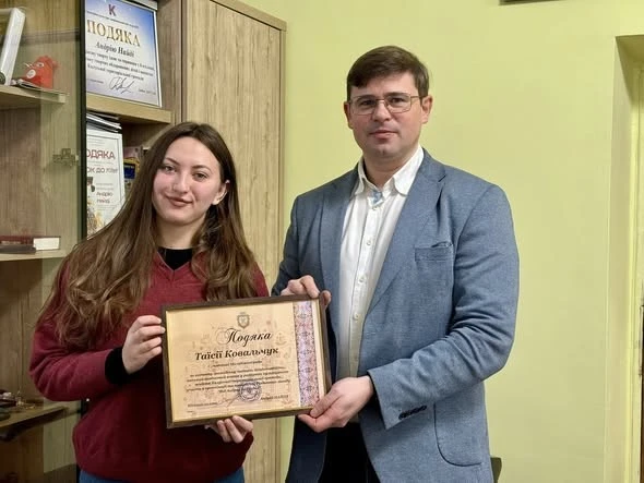 Калуш відзначає молодіжну ініціативу, що поєднала традиції та підтримку ЗСУ