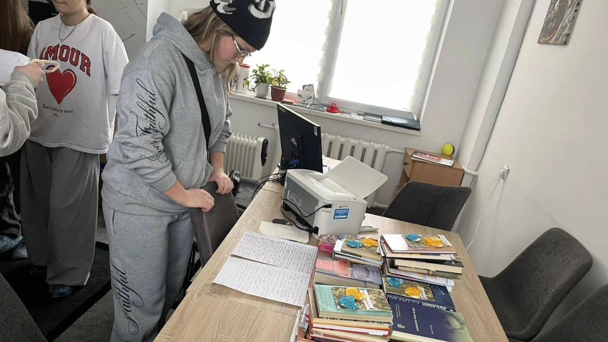 “Код: Книга” у Калуші: як ліцеїсти розгортають інтелектуальну оборону для поранених бійців