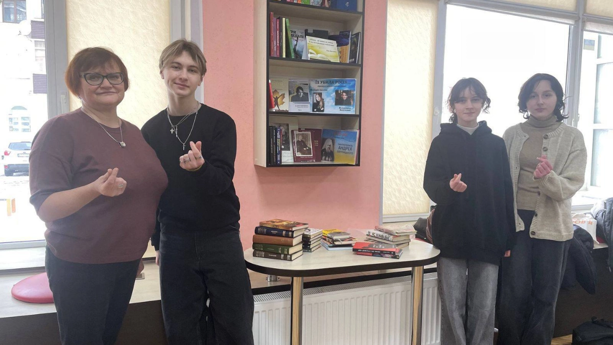 “Код: Книга” у Калуші: як ліцеїсти розгортають інтелектуальну оборону для поранених бійців