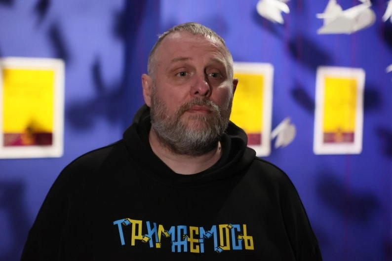 Мистецтво на варті війська: у Франківську презентували спільний проєкт Тітова та Бринського