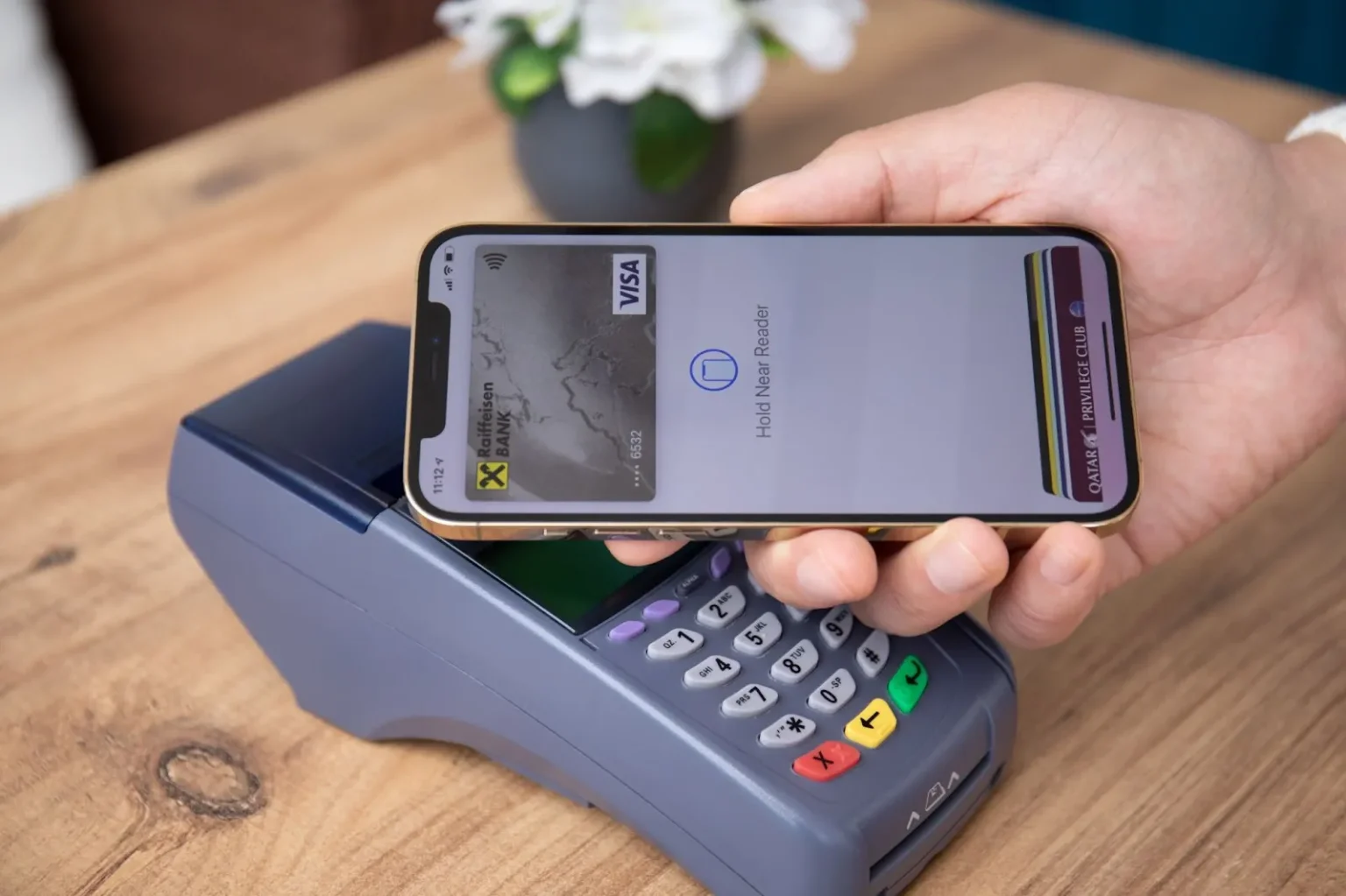 Безконтактна оплата смартфоном: від налаштування NFC до першої покупки