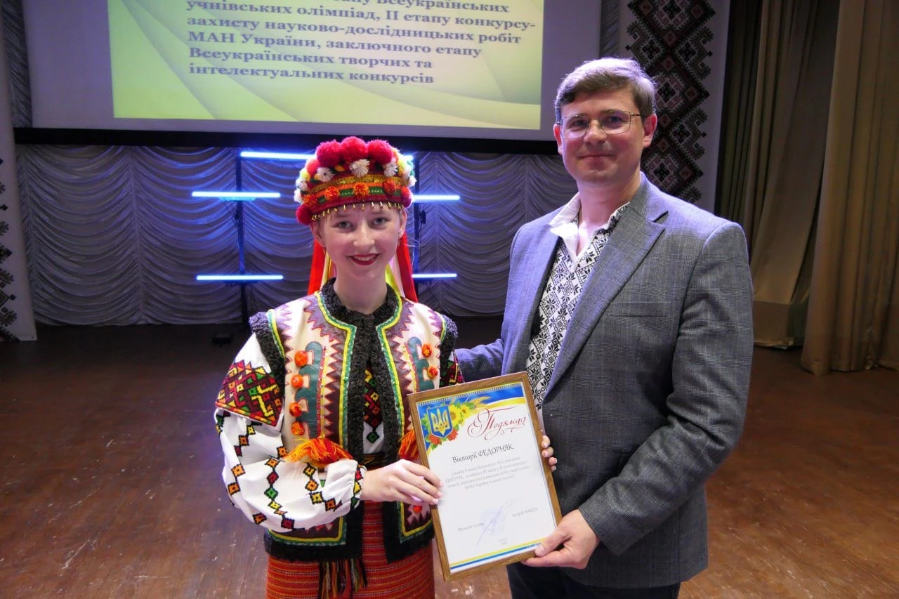 Калуш заохотив грошовими преміями кращих учнів та їхніх вчителів