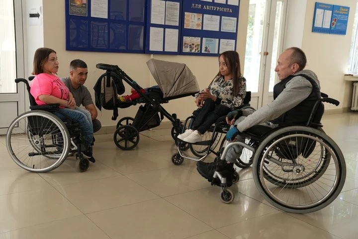 Танці на візках як терапія: як франківська «Надійка» змінює життя