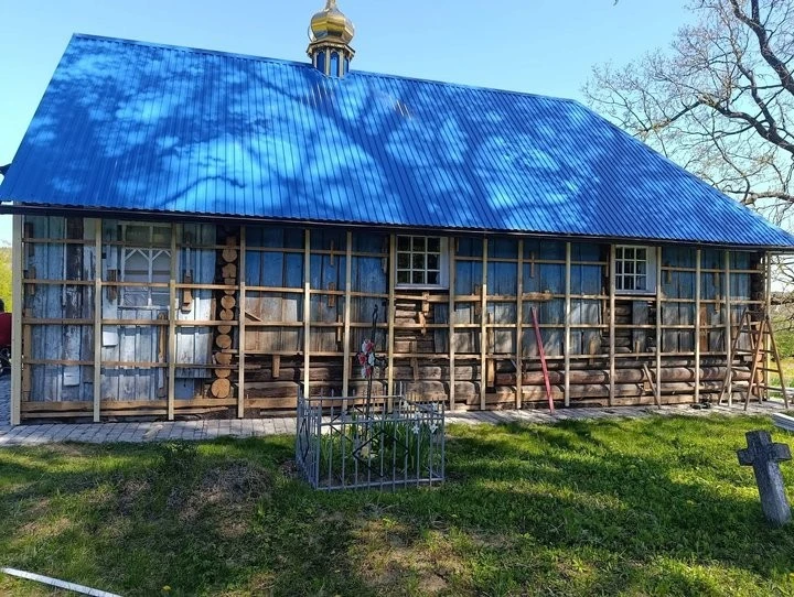 Таємниці дерев’яного храму на Прикарпатті: від схованки за іконостасом до вцілілих реліквій